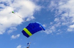 Salto en paracaídas